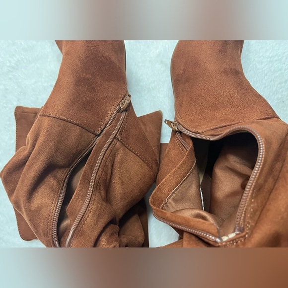 Express brown suede slouchy heeled fall essential boot womens size 9. Like new! - Picture 8 of 14